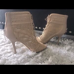 EUC Sam Edelman size 7 booties